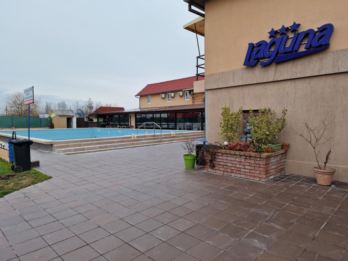 Motel Laguna Beius Exterior photo